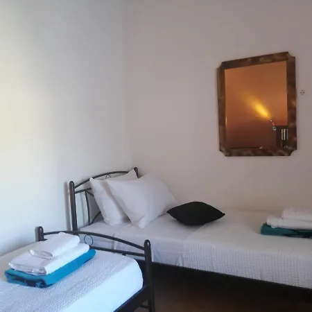 Appartement Sunny Cozy House With Grand Courtyard