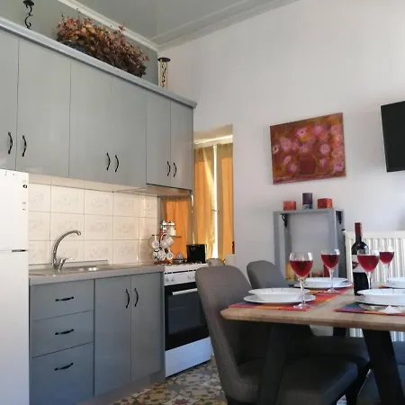 Appartement Sunny Cozy House With Grand Courtyard *