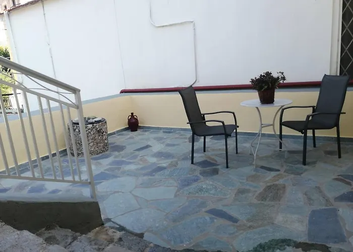 Διαμέρισμα Sunny Cozy House With Grand Courtyard